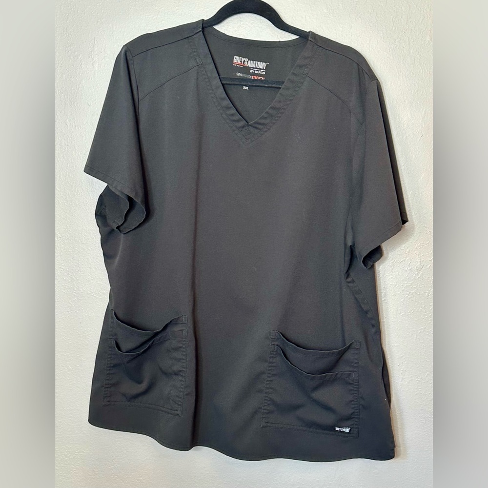 Grey's Anatomy Classic Black V-Neck Short Sleeve Top - Picture 5 of 9